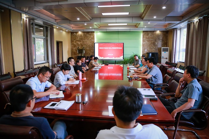 201908【情系大涼山——我校為赴川支教教師舉行歡送會 】2000k 阜陽日報 阜陽發(fā)布 特約攝影 凡偉 18844908911-2.jpg