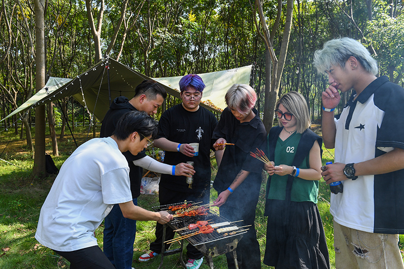 從馬達加斯加到肥東，楊晉打理的雨悅山房深受年輕人的喜愛。吳芳攝