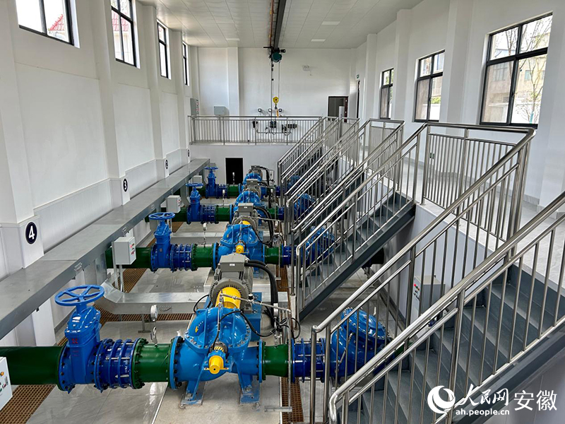 阜南縣蒙洼中心水廠取水設(shè)施。人民網(wǎng)記者 高飛躍攝